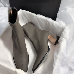Botas Cortas Elegantes de Tacón Alto Estilo Francés 2026, Botas Elásticas de Estilo Coreano para Mujer - Product Image 3
