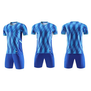 Traje de fútbol para adultos de alta calidad 2025, recién llegado, conjunto de uniforme liso por sublimación de poliéster, ropa de fútbol barata - Product Image 5