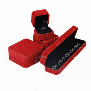 Boîte à bijoux en velours rouge de luxe en gros pour collier, bracelet, boucles d'oreilles, bague, ensemble de bijoux, logo personnalisé, boîte à bijoux de qualité supérieure - Product Image 6
