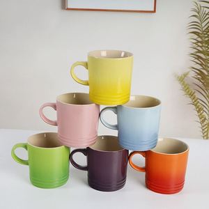 Vente en gros personnalisée de tasses à macarons de style nordique créatives, tasse en céramique à dégradé de couleur arc-en-ciel - Product Image 1