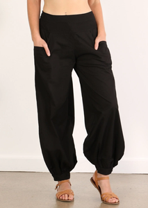 Pantalones Anchos de Mujer 100% Algodón, Estilo Clásico Genie con Puños en los Tobillos y Bolsillos Delanteros, Cómodos y Suaves para Uso Diario - Product Image 3