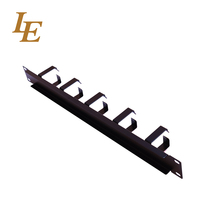 Organisateur de câbles 19 pouces 1U à 5 anneaux en acier SPCC thermolaqué RAL9004 noir pour installation horizontale sur racks - En stock