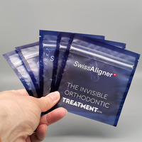 Sacs d'emballage personnalisés refermables mats à une face transparente avec fermeture éclair, sacs pour aligneurs transparents, sacs Mylar plats thermoscellables à fermeture éclair