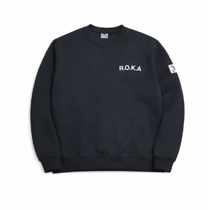 เสื้อสเวตเตอร์คอกลมสไตล์สปอร์ต ROKA ของเกาหลี ผ้าเฟรนช์เทอร์รี่ แขนยาว พิมพ์ลาย แอธเลติก ลำลอง ใส่ได้ทั้งชายและหญิง - Product Image 2