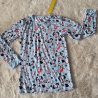 Ensembles de Vêtements Assortis pour la Famille en Gros – Pyjamas Personnalisés en Bambou Imprimé Rugby pour Enfants, Grenouillère Longue Zippée pour Bébé – Collection Automne