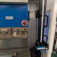 Presse plieuse hydraulique CNC DA58T de 110 tonnes avec des performances de pliage de tôles de haute précision