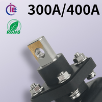 Connecteur BESS à courant élevé 150A 200A 300A, traversant le panneau, borne de puissance carrée isolée, couvercle de borne de busbar M8, bloc de jonction de batterie