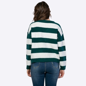 Maglione Natalizio Personalizzato da <span class=keywords><strong>Donna</strong></span> con Strisce Glitterate, Scollo a V, Spalle Scivolate, Vestibilità Ampia e Patch con Lettere - Produttore - Product Image 6