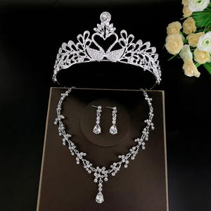 Ensembles de bijoux de <span class=keywords><strong>mariage</strong></span> en cristal doré, vente en gros, bon marché, <span class=keywords><strong>diadème</strong></span> avec collier - Product Image 3