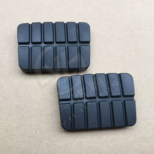 Fundas de goma para pedales de freno y embrague Smooth Sailing X198 para camioneta Paladin Palatine D22 Odin Ruiqi - Product Image 2