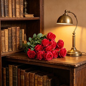 Rosas Artificiales al por Mayor, Estilo Búlgaro, Realistas, de Terciopelo y Franela, para Decoraciones de Bodas, San Valentín y Acción de Gracias - Product Image 2