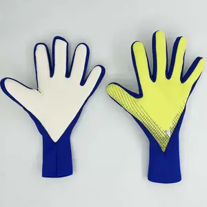 Superior Quality Latex Breathable Football Receiving Gloves Protecting Fingers Professional Gk Gloves Goalkeeper Gloves