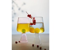 Gobelet à vin en verre borosilicate rose teinté, personnalisé et unique, avec boule verte interne, en verre borosilicate haute résistance