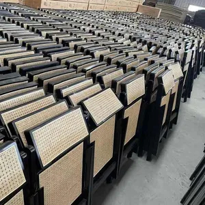 كراسي طعام متينة قابلة للطي من خشب الروطان الطبيعي بالجملة للمطاعم والفعاليات - Product Image 3