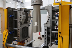 طاولة تلقائية من البلاستيك عالي الكثافة قابلة للطي من قطعتين للحفلات النفخ وصنع حافلة مدرسية - Product Image 4