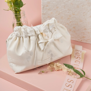 <b>Large</b>-<b>Capacity</b> Velvet Plaid Style Zipper Closure Weaved <b>Travel</b> Storage <b>Bag</b> Fashionable Cherry Bow Pattern Female <b>Cosmetic</b> <b>Bag</b> - Product Image 5