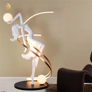 Lampe de sol décorative de style créatif, élégante et luxueuse, pour salon, salle à manger - Product Image 1