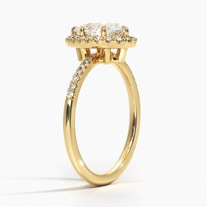 Elegante Anillo de Compromiso Color Dorado para Mujer con Piedra Brillante, Joyería para Boda, Aniversario o Regalo - Product Image 1