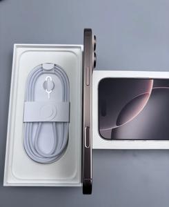 Ideal para Familias en el Extranjero, Amigos Internacionales y Amor a Distancia: El 16 Pro Max Trae las Personas Más Cerca - Product Image 5