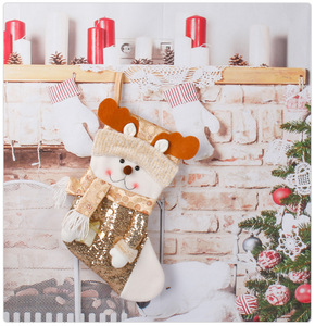 Chaussette de Noël tricotée dorée avec motif Père Noël et Bonhomme de neige, sac cadeau pour la fête de Noël en famille - Product Image 6