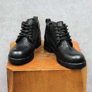 Botas de Cuero Casuales de Negocios para Hombre de Alta Calidad, con Punta Amarilla, para Caminar y Trabajar al Aire Libre - Product Image 3