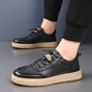 Chaussures bateau en cuir pour hommes, bout rond, couleur unie, semelle intermédiaire EVA amortie, semelle extérieure en caoutchouc, style britannique, décontractées pour l'automne - Product Image 3