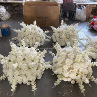 Boule de fleurs artificielles blanches de qualité supérieure EG-FB-WH06, réaliste, pour décoration de mariage de luxe, fête, événement