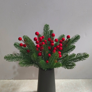 Bouquet d'aiguilles de pin artificielles Hua Zi en plastique pour décoration de Noël, mariage et usage domestique - Product Image 2