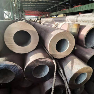 Tubo de acero al carbono sin costura, laminado en caliente, sin aleación, estándar GB, sección redonda, sin aceite, para uso industrial - Product Image 1