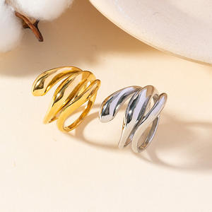 Bagues serpent multicouches en acier inoxydable plaqué or 18 carats imperméables pour femmes - Product Image 4