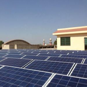 Анодированная алюминиевая система крепления солнечных панелей (балластная) для плоских крыш с быстрой и надежной установкой для промышленного и бытового использования - Product Image 1