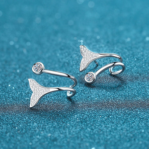 Bijoux fantaisie petit poisson homme petite queue argent Sterling 925 plaqué avec or blanc Micro incrusté pierre Moissanite boucles d'oreilles - Product Image 5