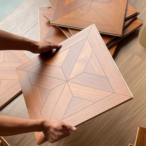 Parquet de Roble Blanco Europeo, Piso de Madera Sintética Resistente al Agua con Sistema de Clic para Calefacción por Suelo Radiante, Piso de Madera Dura en Color Personalizado - Product Image 1