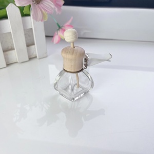 Difusores de Perfume de Vidrio Transparente de 12 ml de Alta Calidad para Ventilación de Automóvil, Botellas Vacías para Aceite de Perfume con <span class=keywords><strong>Clip</strong></span> Metálico - Product Image 2