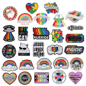 Collection de Broches Émaillées Fierté LGBTQ : 'Tu es en sécurité avec moi', OVNI, Navire Spatial, Bouclier, Chat, Arc-en-ciel, Badges de Sac et de Revers, Bijoux, Cadeaux - Product Image 1