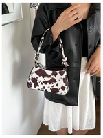 Sac fourre-tout grande capacité à imprimé vache, nouvelle collection, vente en gros, sacs à bandoulière vintage en PU pour femmes avec fermeture éclair et accessoires