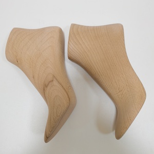 Mannequins en bois personnalisés pieds faits <span class=keywords><strong>mannequin</strong></span> de <span class=keywords><strong>pied</strong></span> femmes support vitrine maternité <span class=keywords><strong>pied</strong></span> chaussures <span class=keywords><strong>Mannequin</strong></span> bois de hêtre 50pcs - Product Image 4