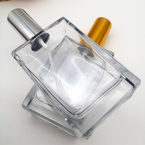 Bouteilles de <span class=keywords><strong>parfum</strong></span> en verre carrées transparentes personnalisables 30ml 50ml <span class=keywords><strong>100ml</strong></span> avec bouchon couronne finition givrée-pour la vente en gros - Product Image 2