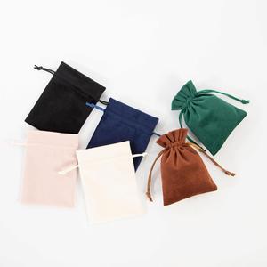2700356 Vente en gros de pochettes à cordon en velours avec logo personnalisé, sacs anti-poussière, sacs cadeaux, emballages pour téléphones portables, tablettes, bijoux et accessoires - Product Image 5