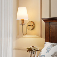 Lampe murale LED moderne en métal pour chambre à coucher, luminaire créatif en tissu pour salon, abat-jour en tissu, lampe murale en arc