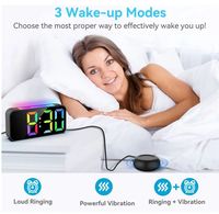 Réveil numérique RGB vibrant super puissant avec veilleuse, vibreur de lit, fonction snooze, 2 alarmes, fonctionne sur piles, horloge de bureau moderne et robuste