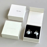 Emballage cadeau en velours pour les boutiques de marques, vente en gros