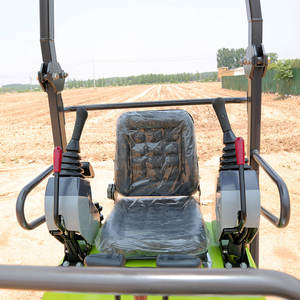 Mini-excavatrice certifiée CE avec déplacement latéral du bras, 1 tonne, excavatrice à chenilles agricole, commande PLC, moteur diesel, 1 an de garantie sur le moteur de la pompe - Product Image 5