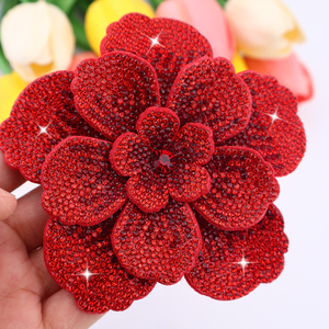 Applique en tissu 3D faite à la main avec des fleurs scintillantes et des strass en diamant pour robe de femme - Accessoires de mode DIY - Product Image 1