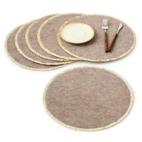 Set de table rond en feutre de laine neutre de qualité supérieure, tissé à la main avec bordure en paille naturelle, doux, résistant à la chaleur et anti-rayures