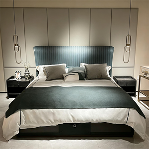 Juego de Muebles de Dormitorio de Lujo, Moderno y Acogedor, con Tapicería de Cuero y Construcción de Madera - Product Image 1