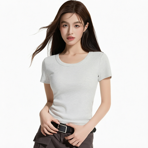 เสื้อยืด Y2K ผู้หญิงขายดี ทรงเข้ารูป แขนสั้น คอวี ผ้าริบ สีพื้น บอดี้สูทที ไซส์เล็ก  สั่งซื้อขั้นต่ำน้อย - Product Image 2