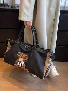 Sac de voyage unisexe grande capacité à bandoulière pour le camping et les courts séjours, résistant à l'eau avec fermeture éclair - Product Image 5