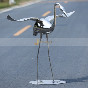 Escultura de Cadena de Acero Inoxidable 316 de Estilo Art Deco Industrial Único M119, Resistente al Agua, para Montaje en Suelo Exterior - Product Image 4