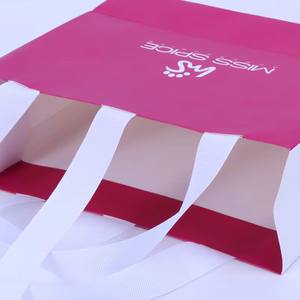 ถุงช้อ<span class=keywords><strong>ป</strong></span><span class=keywords><strong>ป</strong></span>ิ้งกระดาษคราฟท์สีโรสโกลด์สุดหรู เป็นมิตรกับสิ่งแวดล้อม กันน้ำ ทนทาน พิมพ์โลโก้และริบบิ้นตามสั่ง สำหรับธุรกิจขนาดเล็กขายเครื่อง<span class=keywords><strong>ป</strong></span>ระดับ - Product Image 5